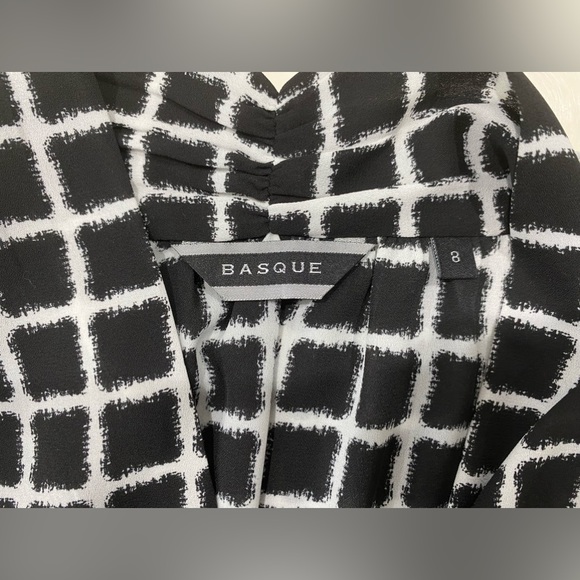 BASQUE BLOUSE. RRP $49 - Picture 5 of 5